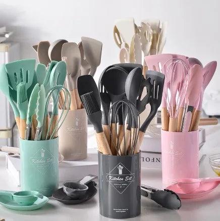 Kit Utensílios de Cozinha em Silicone Cabo de Madeira - 12 Peças